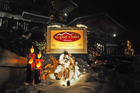 Ferienhaus direkt an der Piste - Berghof Chalet Flachau