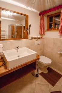 Berghof Chalet Flachau - Ferienhaus direkt neben der Piste