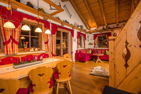 chalet-flachau-neben-piste-ferienhaus-almrose-28